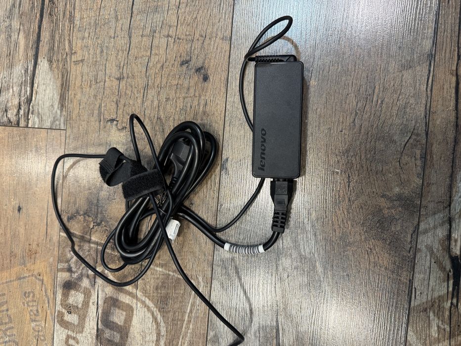 Зарядно за лаптоп lenovo 65W