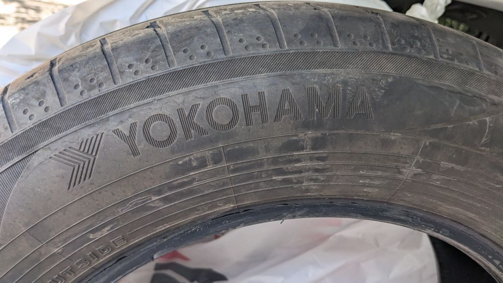 Продам шины летние 215/65 17