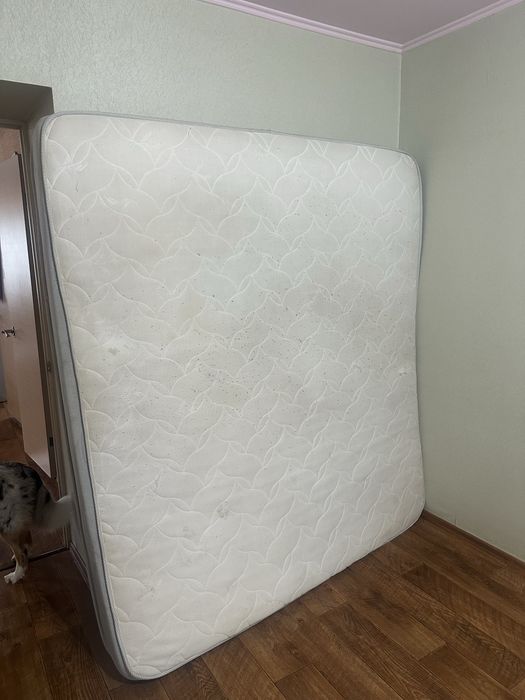 Продам матрас 200х200