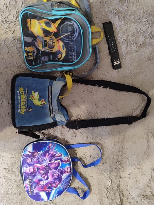 Продам три рюкзака за 1000