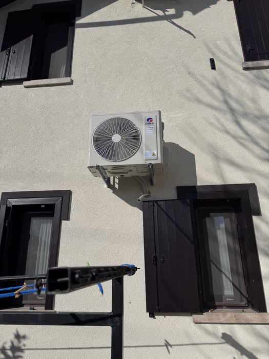 Montaj reparatii aer condiționat.