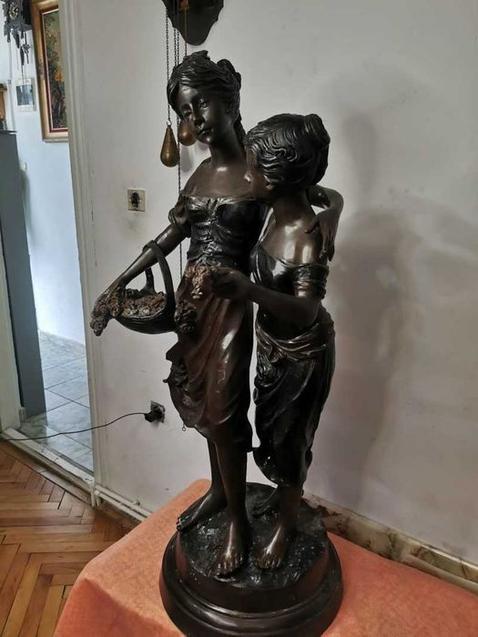 Statuie cu doua piese din bronz vintage/baroc