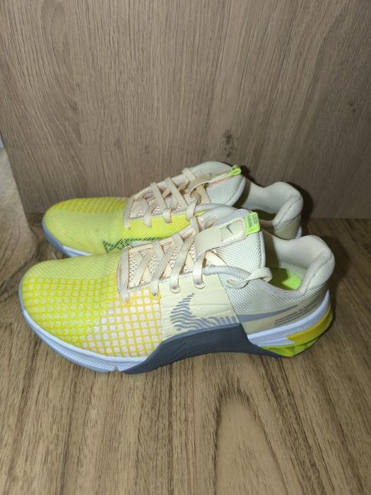 Маратонки- Nikeе