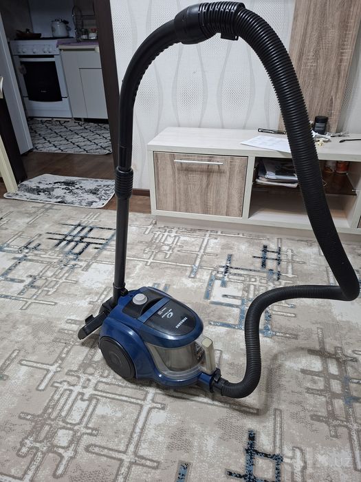 Пылесос Samsung Air truck 1600W