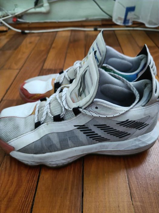 Pereche Adidas Nite