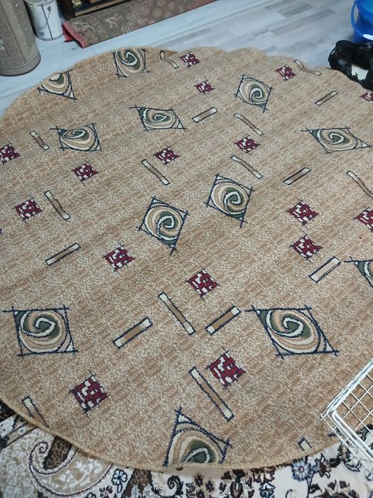 Ковер новый хороший