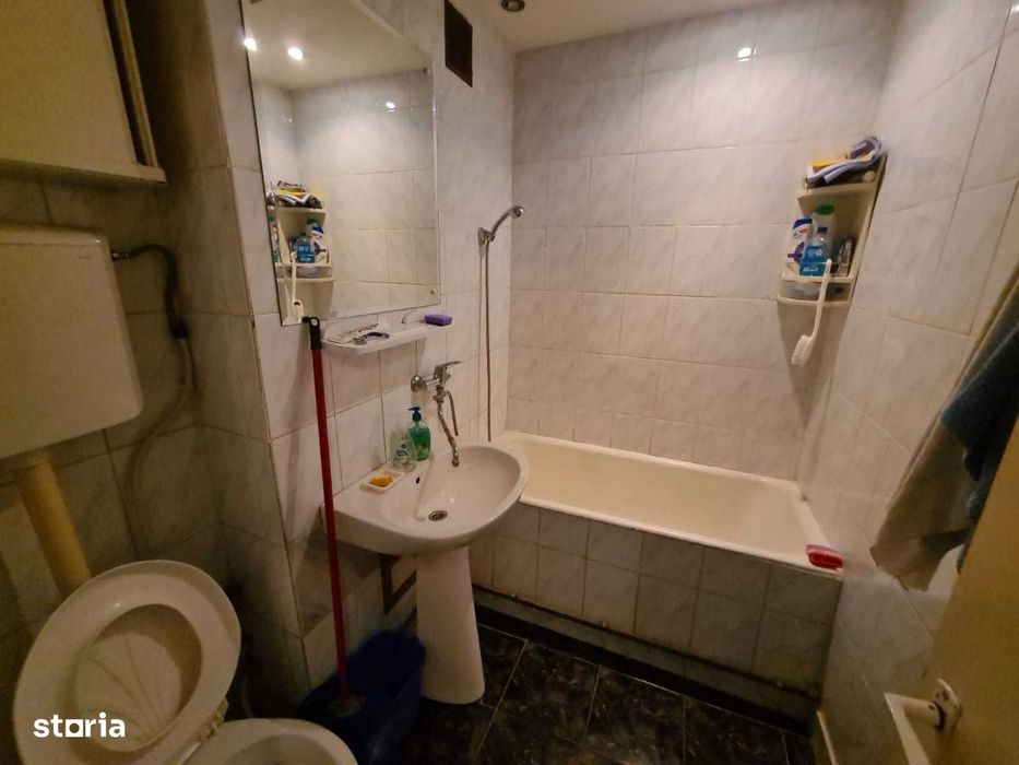 Apartament 3 camere Craiovei, et 2/4 — fotografia 3