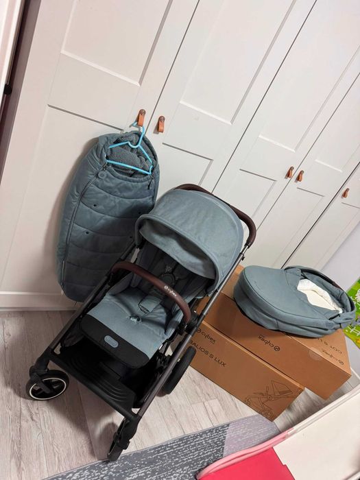 Vând cărucior Cybex Balios S Lux + landou + husă de iarnă (stare impecabilă, ca noi)