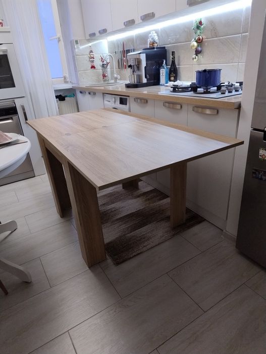 Masă bucătărie extensibila