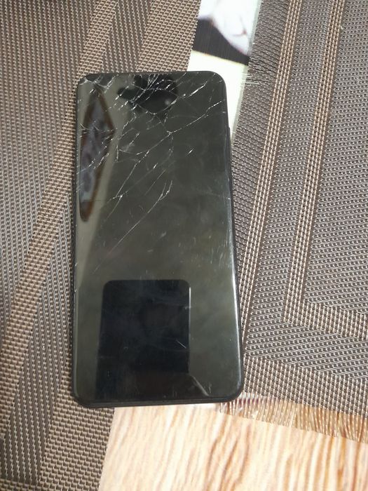 Vând Huawei p30 lite