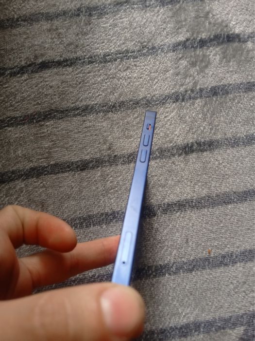 Айфон 12 жғдайы жақсы