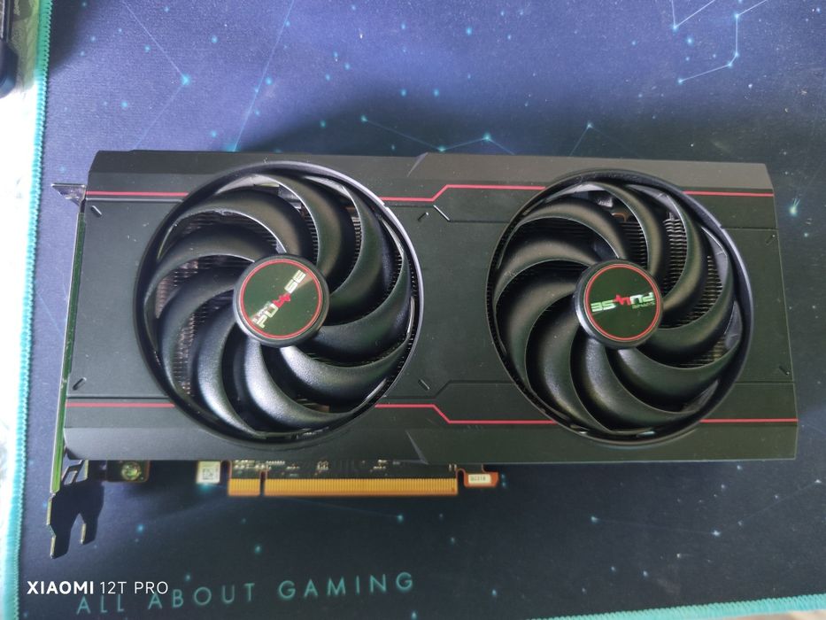 Vând placă video RX6650 Xt pulse