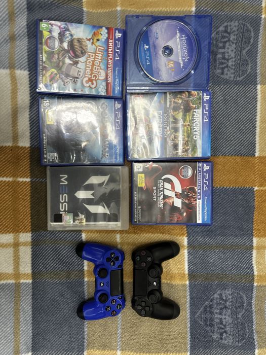 Продам PlayStation 4 fat