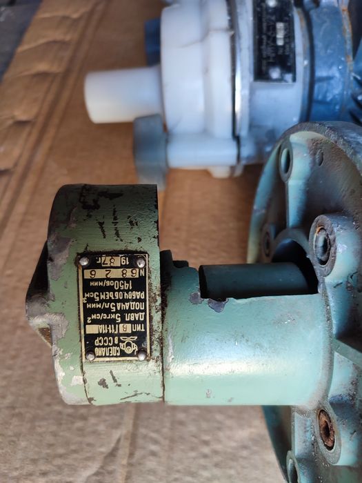 Продам  молочный насос