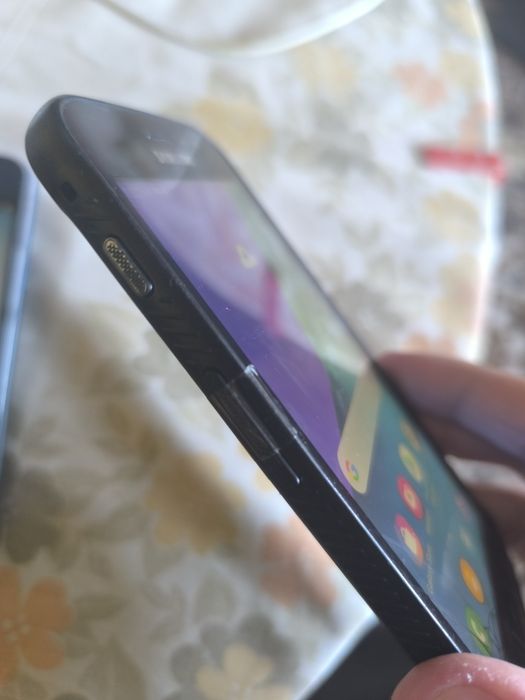 SAMSUNG Телефони работещи/може и за части