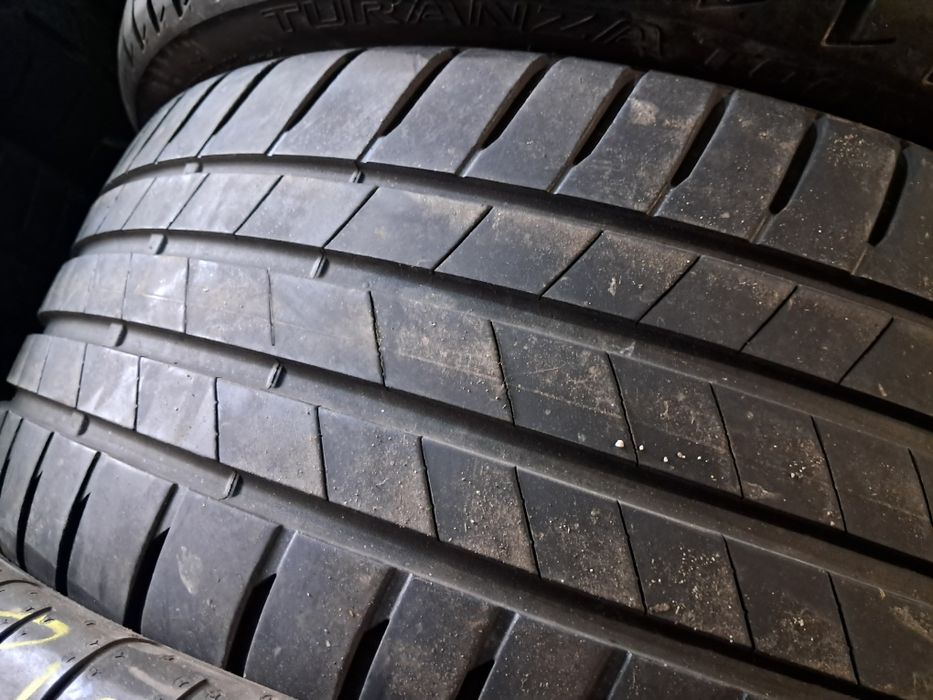 Anvelope second vara 215 40 R18 Bridgestone