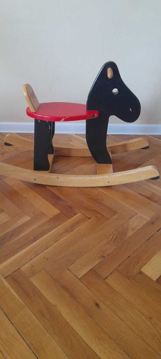 Детско дървено конче от Икеа