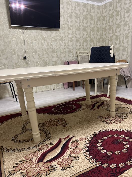 Стол гастинный большой