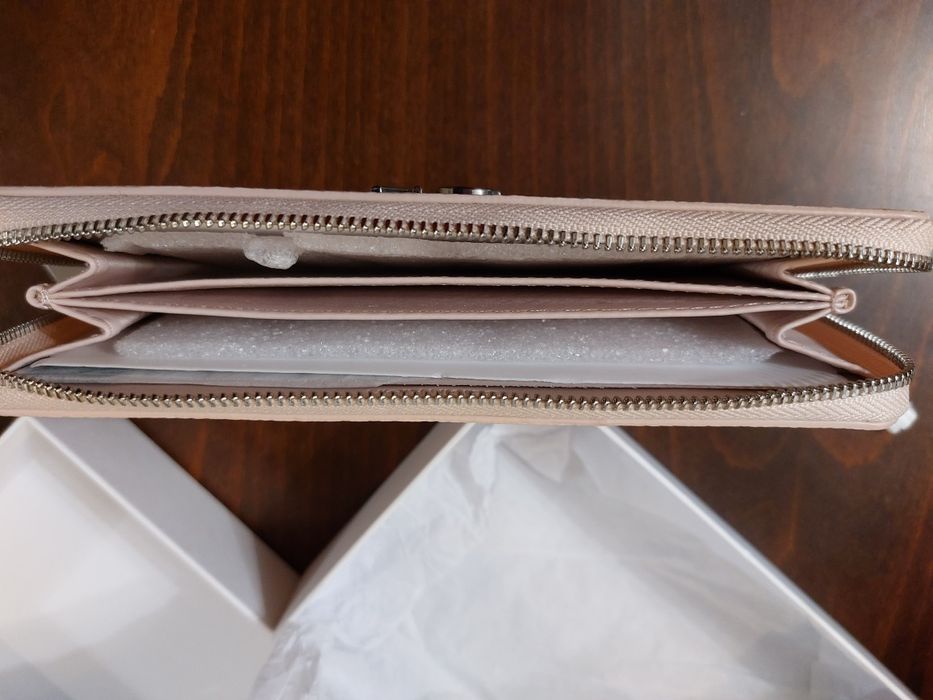 Портфейл Келвин Клайн