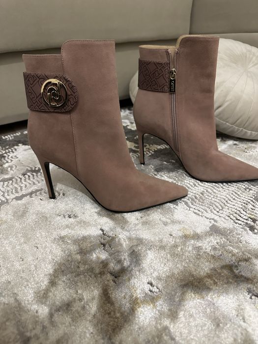 Боти LiuJo с висок ток