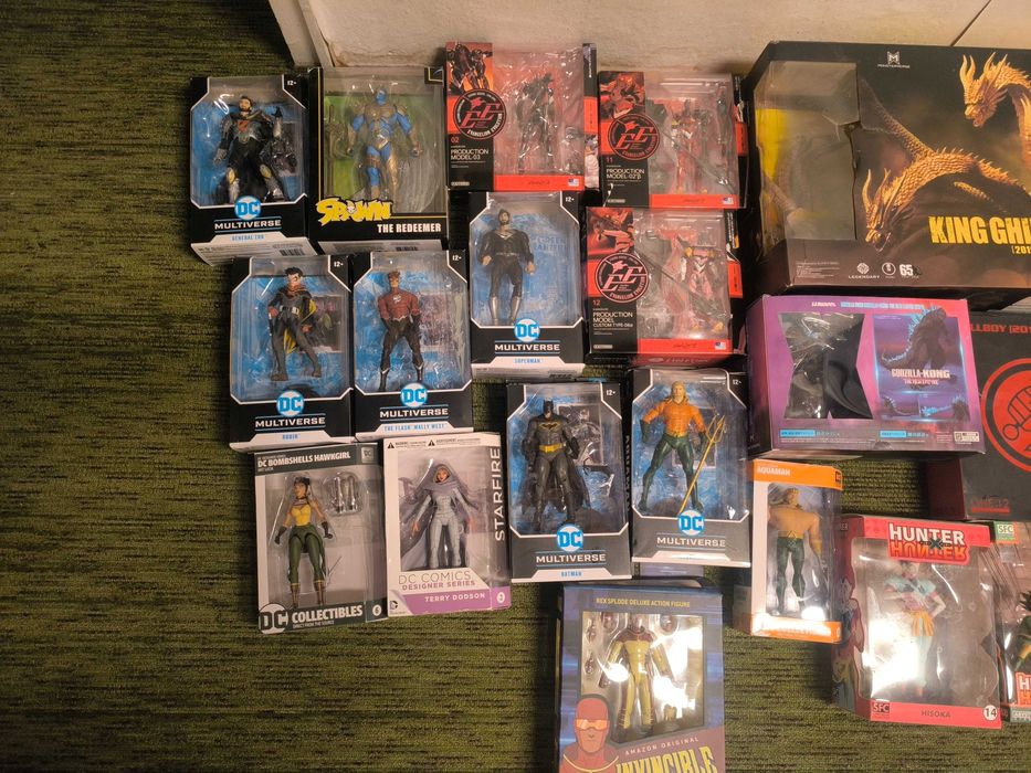 Разни Екшън фигури