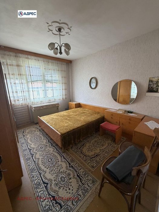 Етаж от къща в Плевен-9-ти квартал площ 90 цена 149500