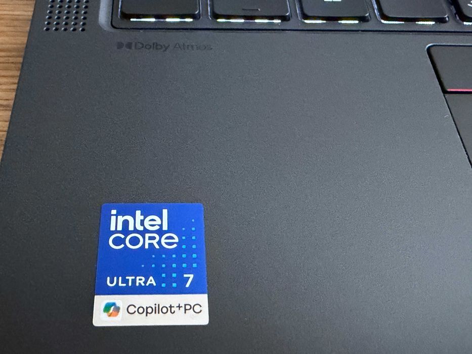 Lenovo T14 Gen 6`Ultra 7 258v Copilot+PC/32GB LPDDR5X/1TB SSD Gen5/Гаранция 32 Месеца/Батерия 100%-20 часа