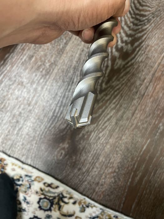 Продам бур по бетону