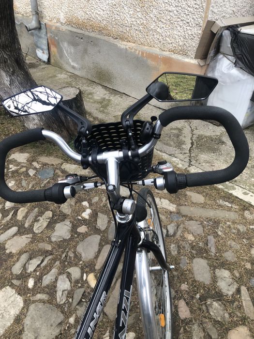 Vând bicicletă, ca nouă.