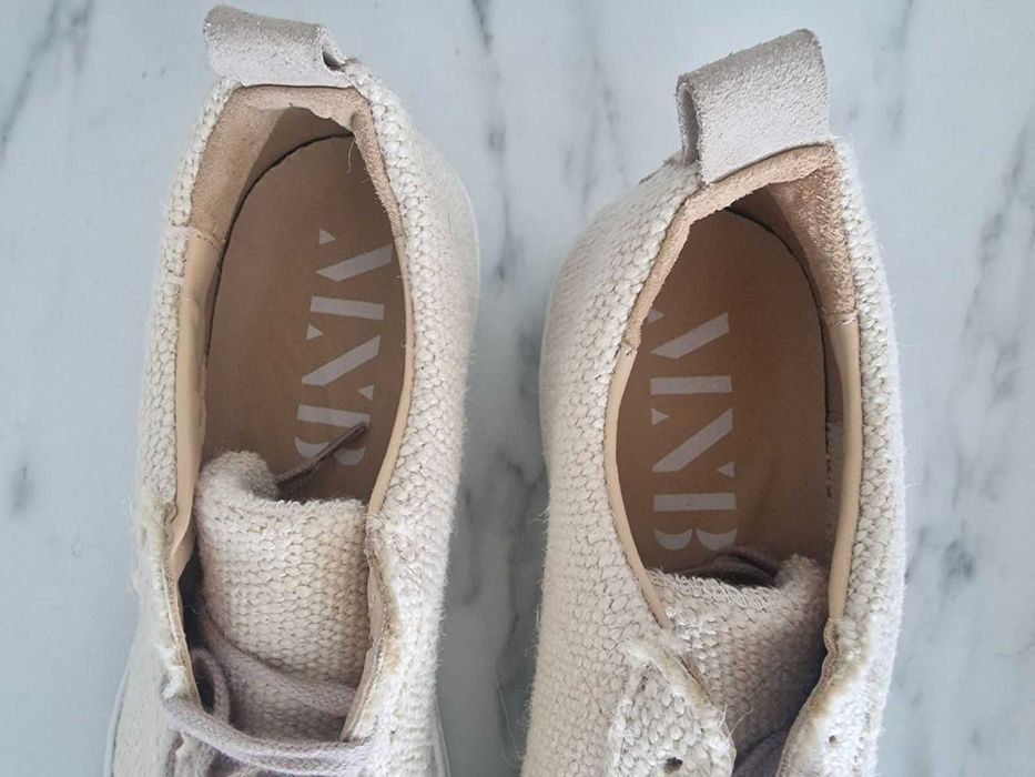 Manebi чисто нови мъжки обувки