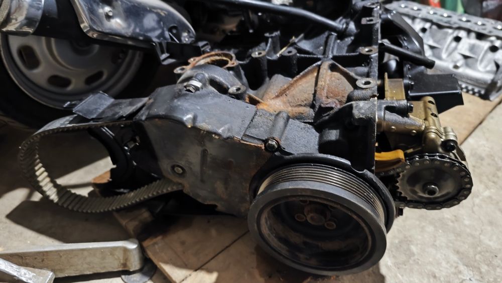 1.9TDI 105кс BLS Двигател VW Skoda..