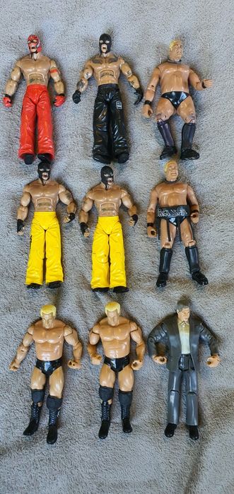 Фигурки на кечисти 45 евро