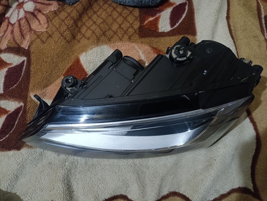 Фары на Фольксваген Jetta 6