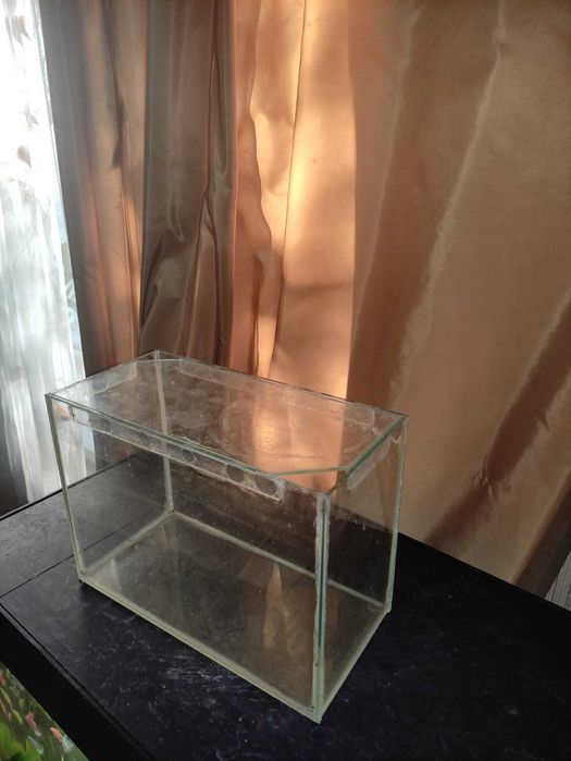 Продам аквариум 12 литров