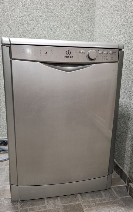 Продаестся посудомойка Indesit
