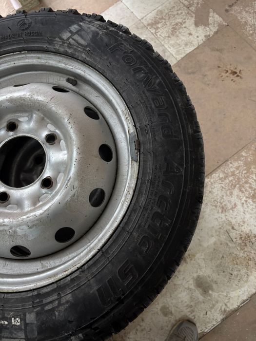 Диски с резиной на ниву