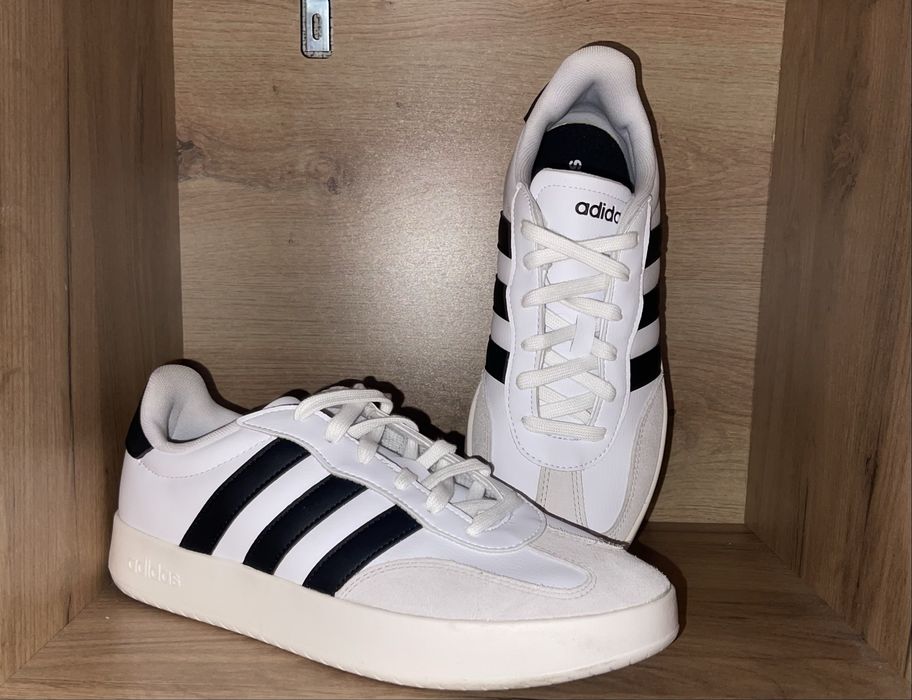 Маратонки  аdidas Barreda