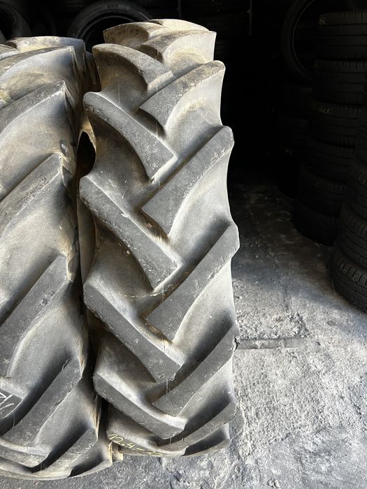 2 anvelope 12.4 R32 ( 320/80/R32 ) , Semperit !