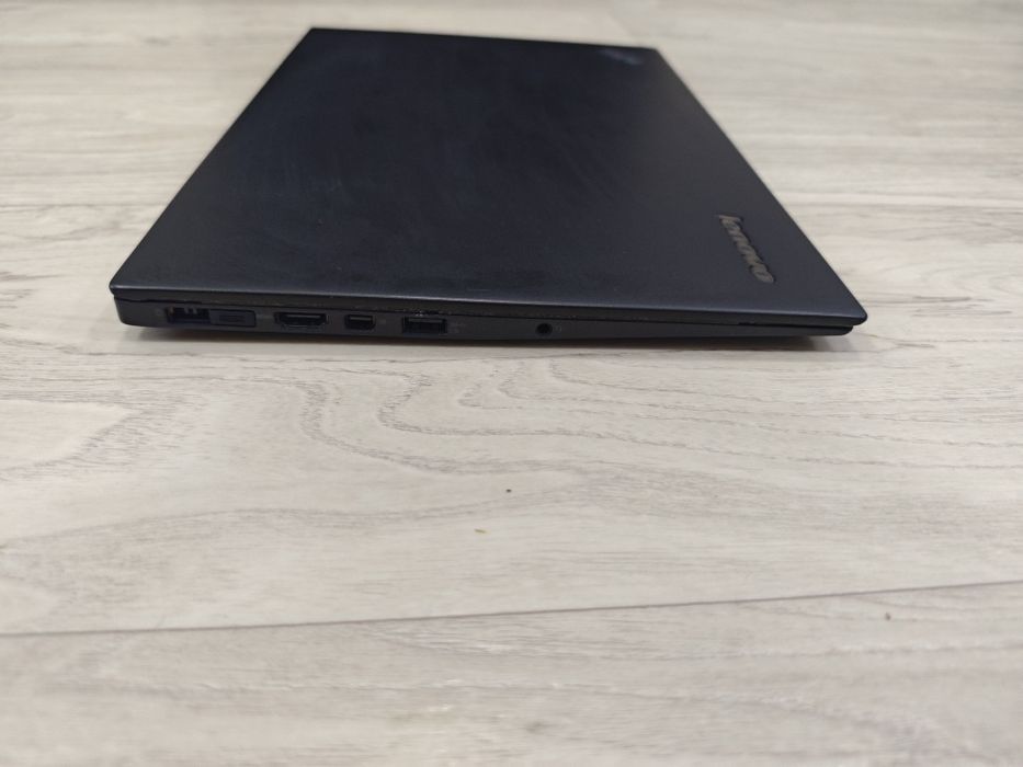 Lenovo thingpad X1 Carbon 2Th gen