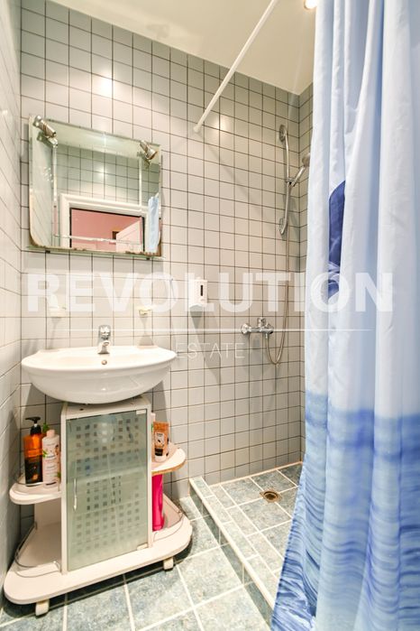 Дава се под наем Двустаен апартамент в София, Гоце Делчев - 65 кв.м за 700 € - Снимка #9