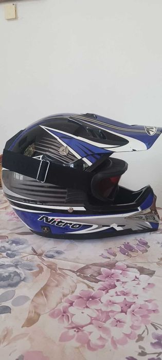 крос шлем Nitro Racing