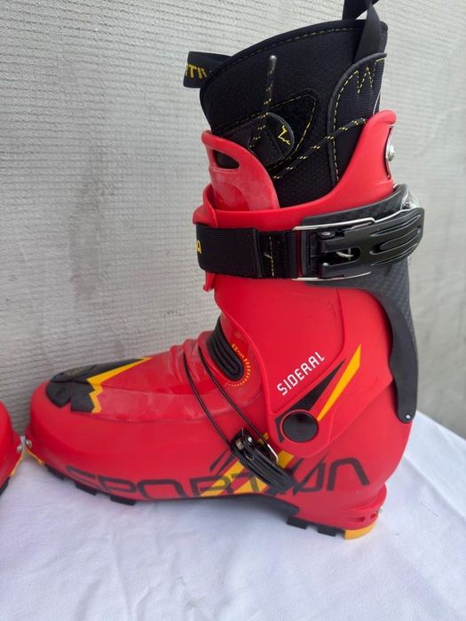 Clapari ski schi tura skimo La Sportiva Sideral Carve marime EUR:46 Mondo:30.0 Flex:90 last:102.5