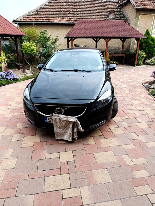 Vand Volvo V40 anul 2017