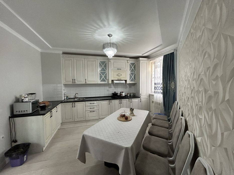 Тез арада 3 бөлмелі үй сатылады