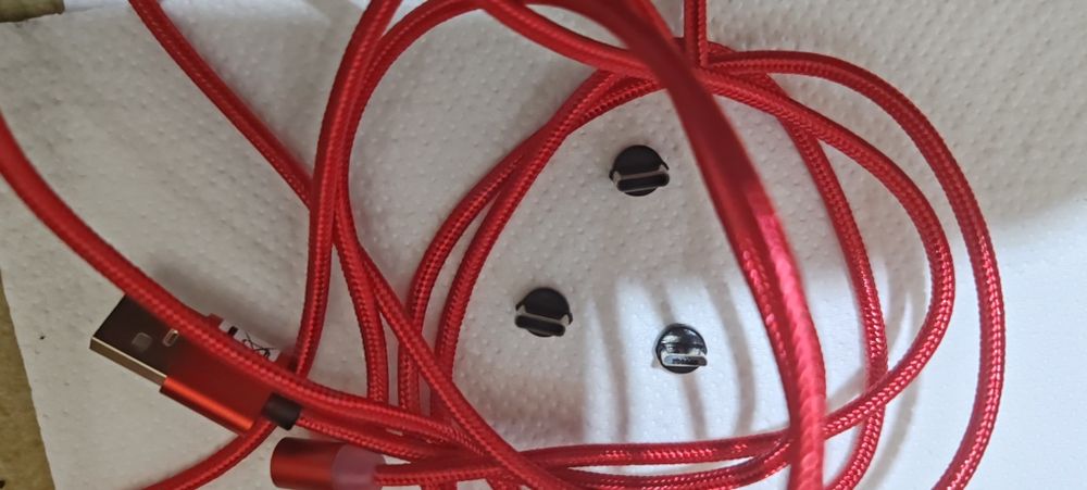 Cablu încărcare magnetic