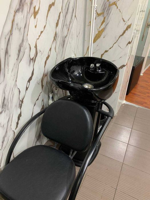 Срочно сдается салон красоты на Дархане(7 раб.мест)