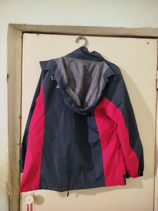 Продам columbia куртку.
