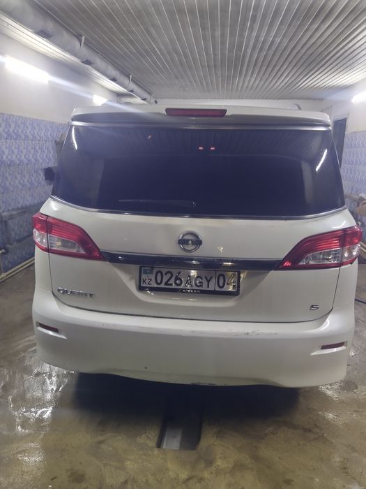 Продам Nissan QUEST