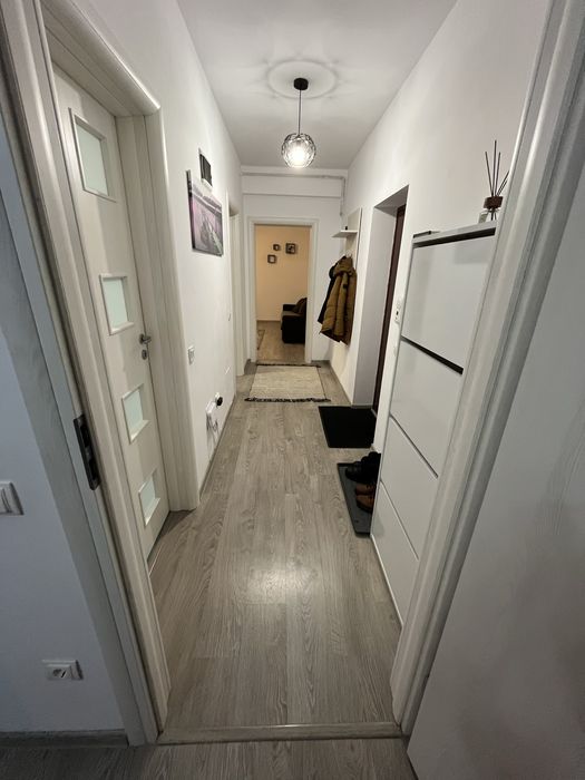 Vand apartament 2 camere