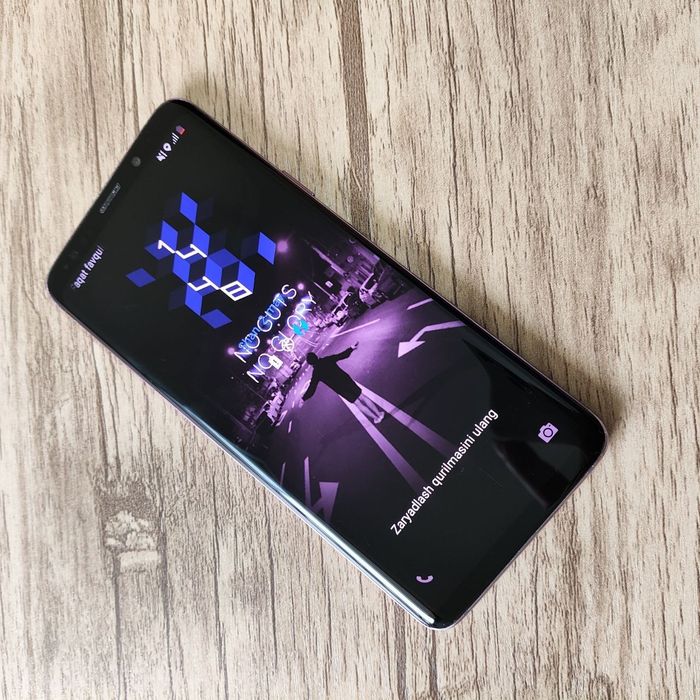 Samsung Galaxy S9+ sotiladi